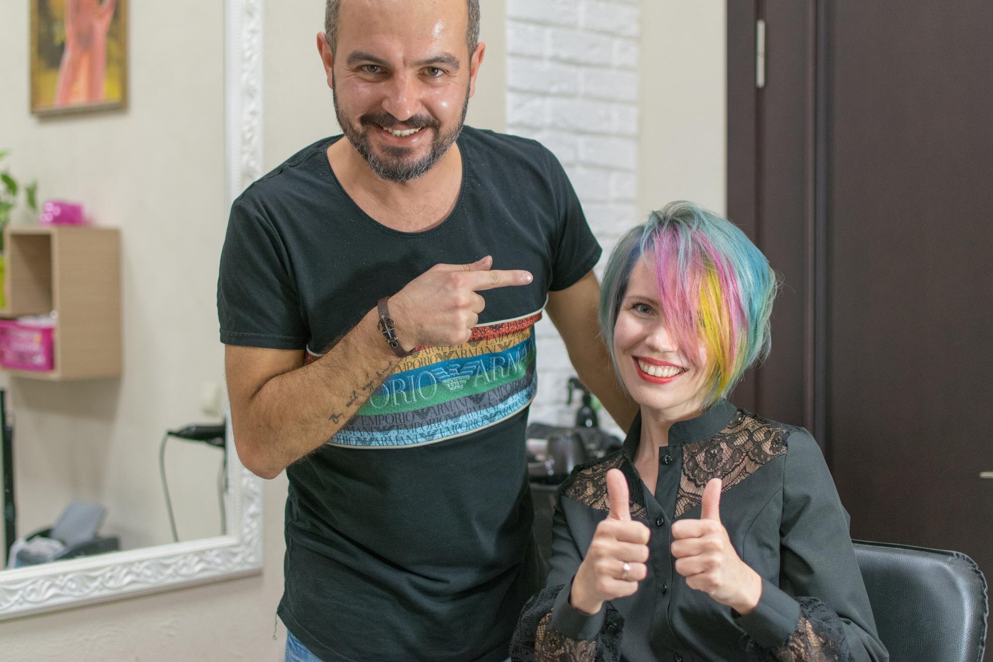 kiev ukraine october 21 2018 hairdresser stylist made coloring hair woman hairdresser s salon 209484
